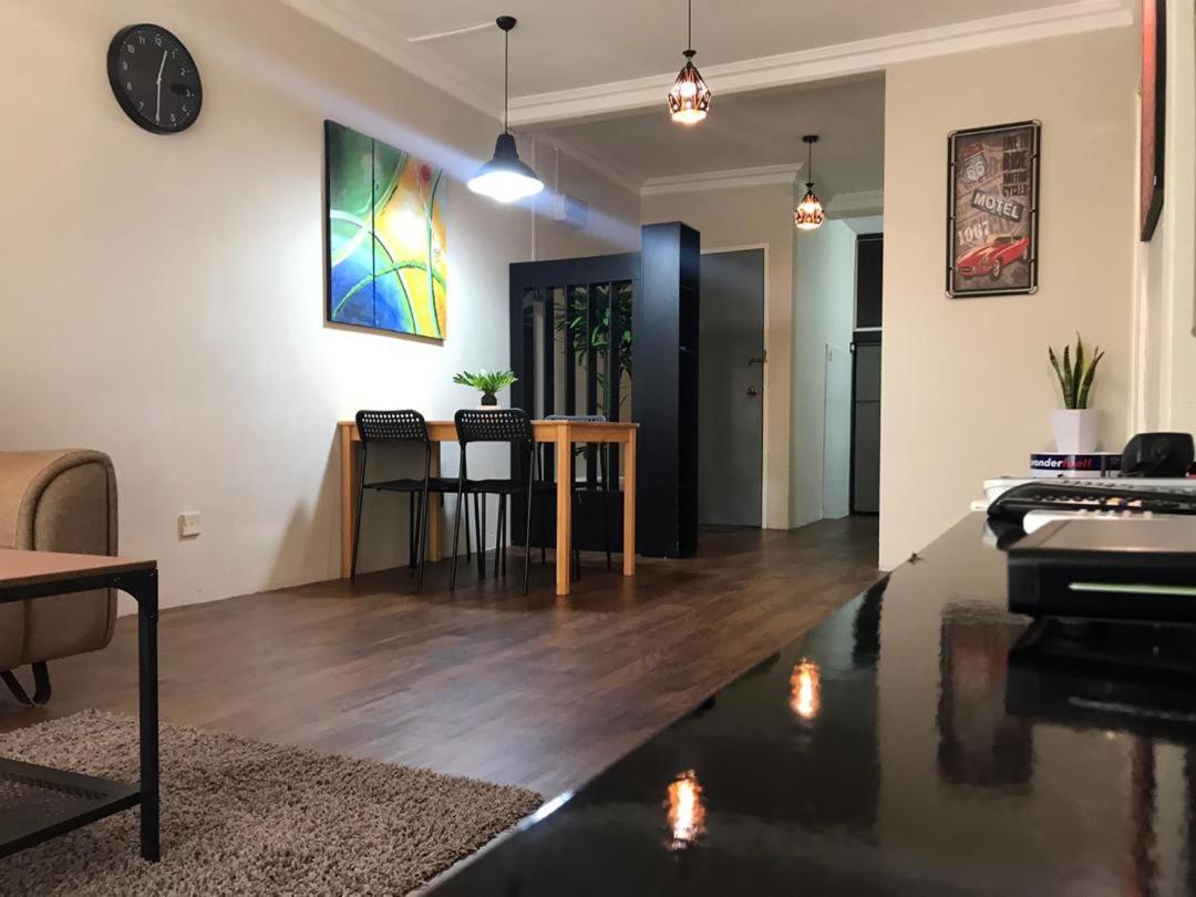 Homestay Fekrifarisha SA Shah Alam Luaran gambar